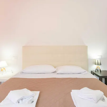 Guesthouse127 3*
